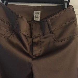 Cache size 4 pants